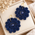 Boucles d'oreilles Fleurs au crochet – Bleu marine 💙