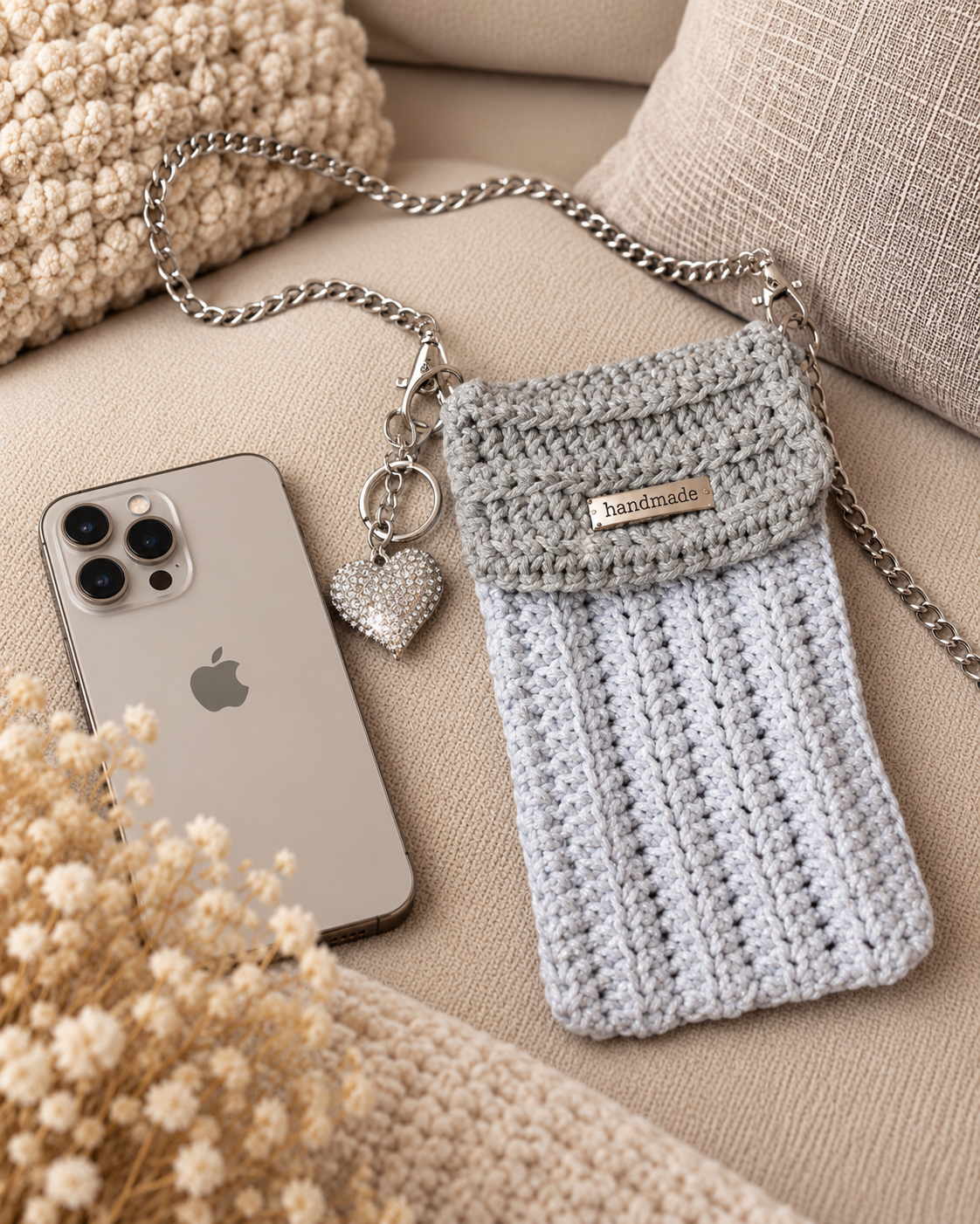 Pochette téléphone crochetée main en coton & sangle assortie
