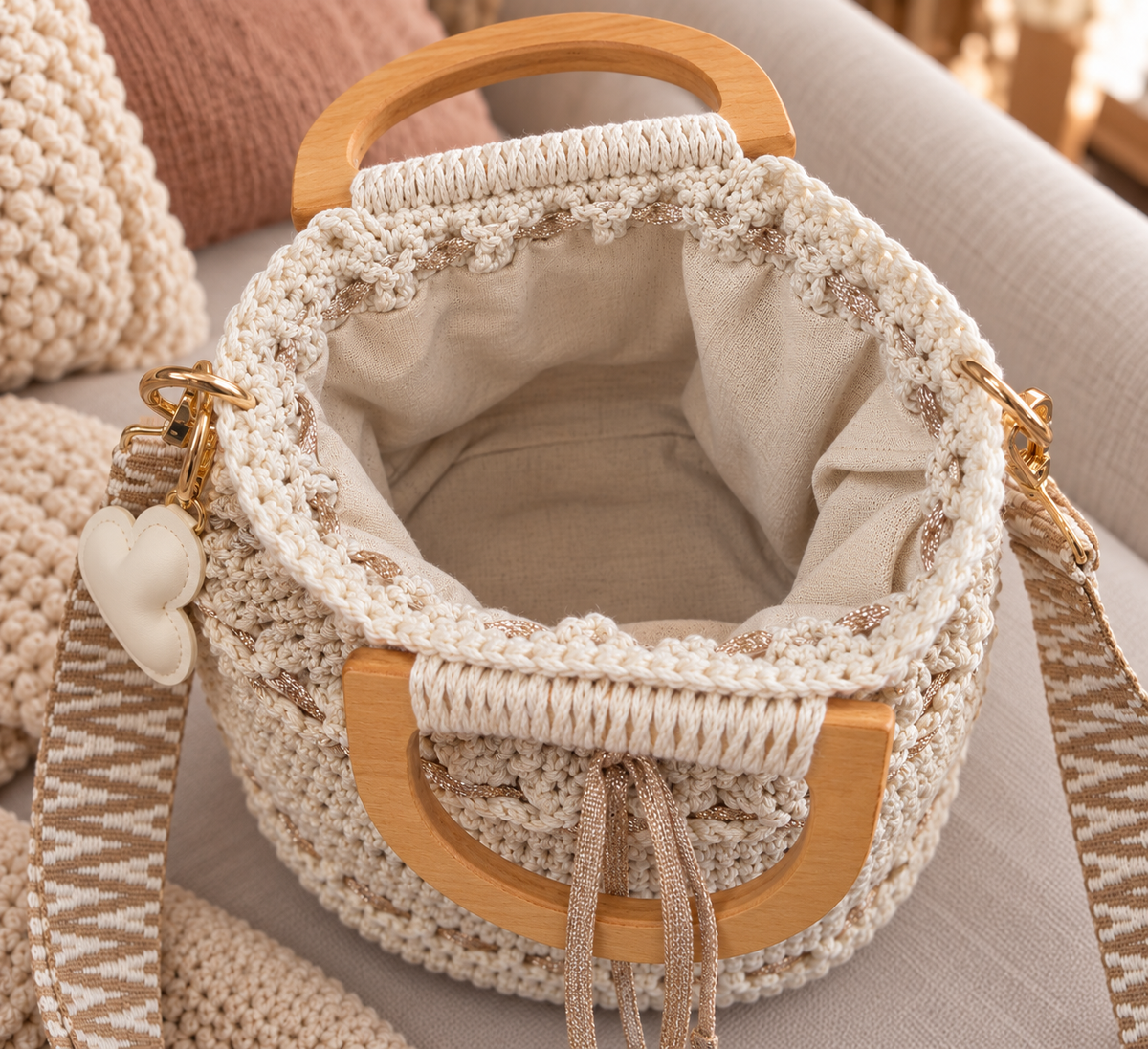 Sac sceau crocheté main avec jolie anse argentée