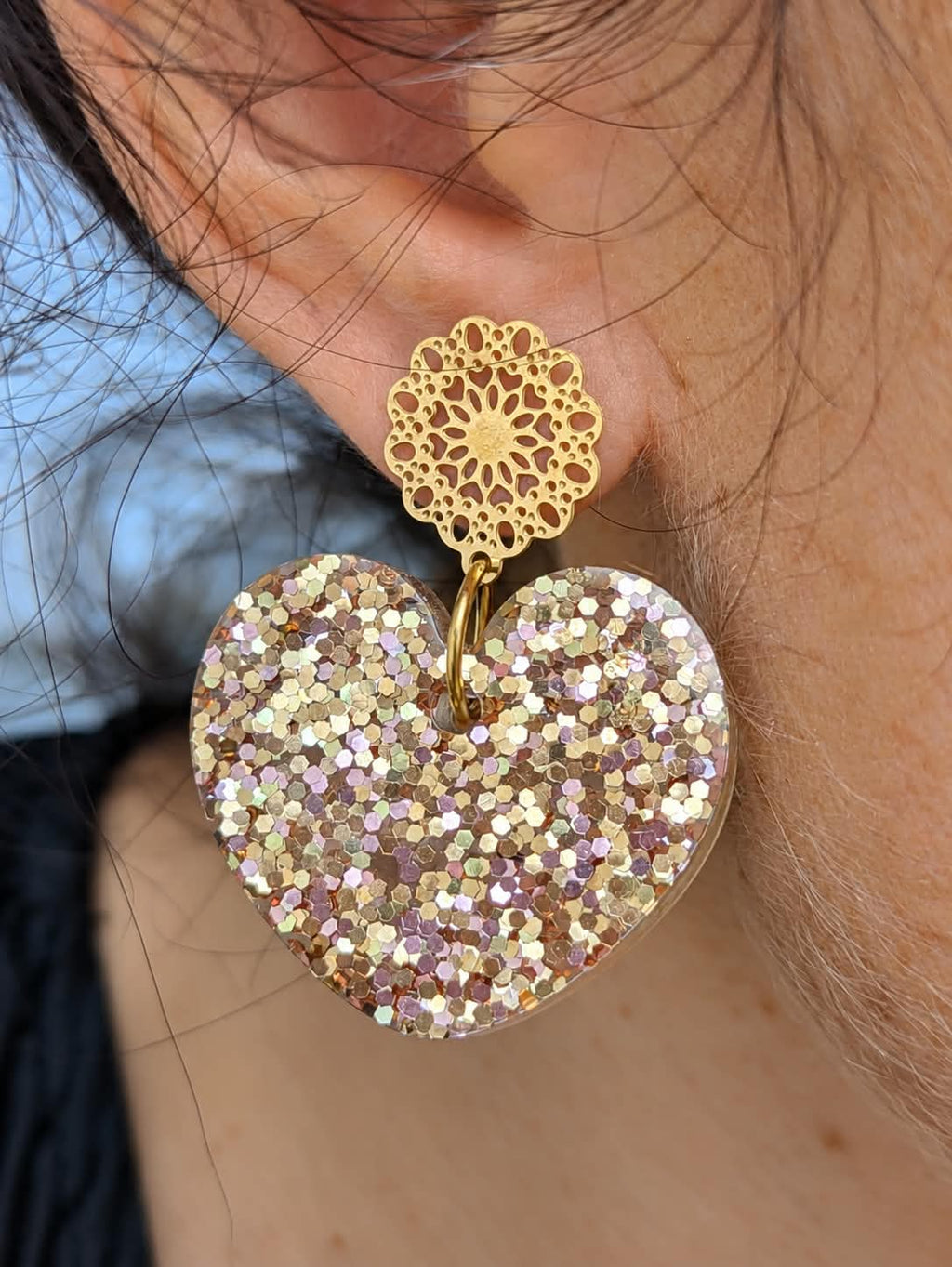 Boucles d’oreilles Cœur Rose Champagne – Résine artisanale