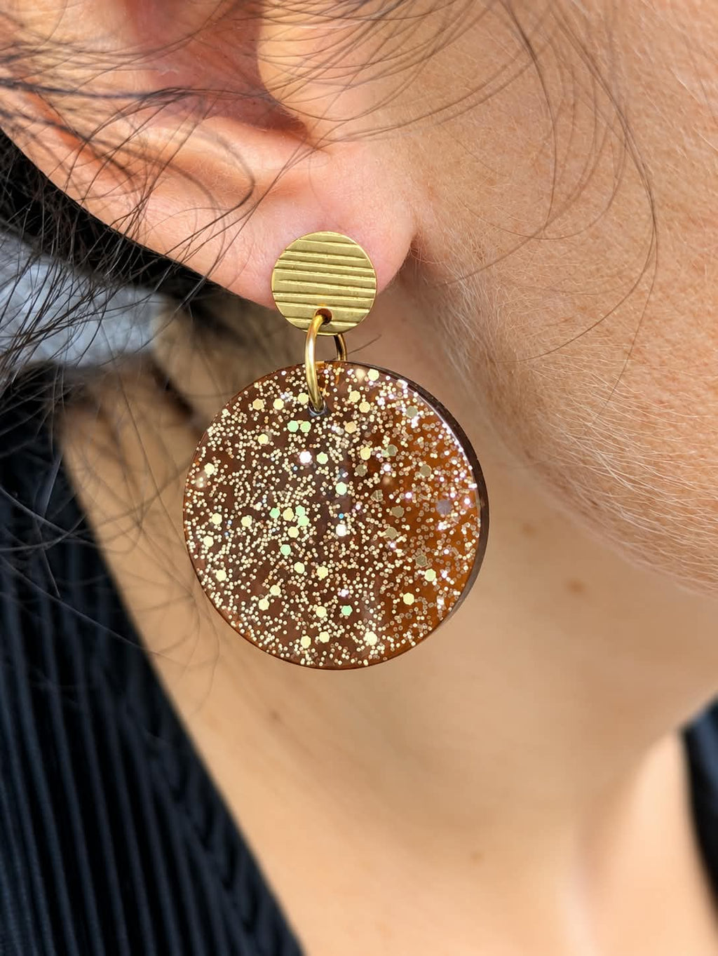 Boucles d'oreilles Marron pailleté – Résine artisanale