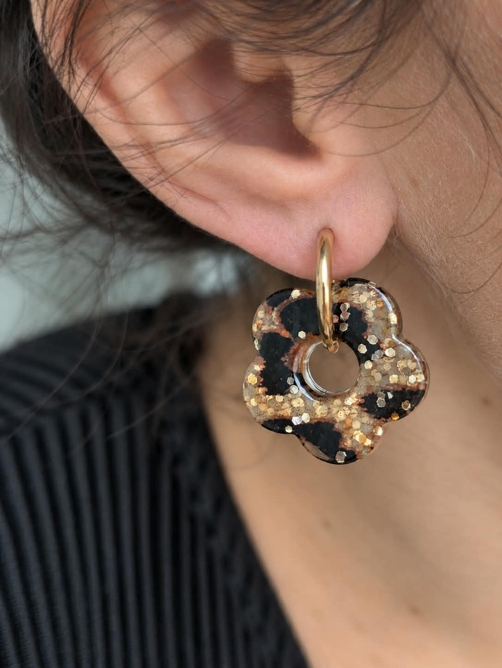 Boucles d'oreilles Fleur Léopard – Résine artisanale