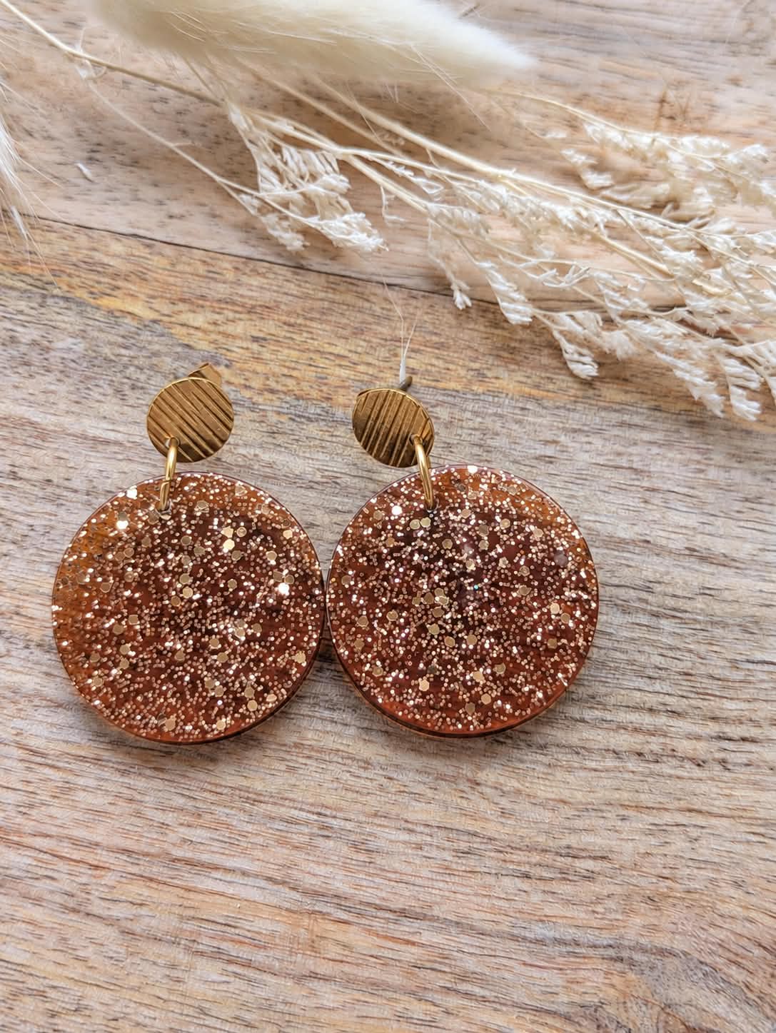 Boucles d'oreilles Marron pailleté – Résine artisanale