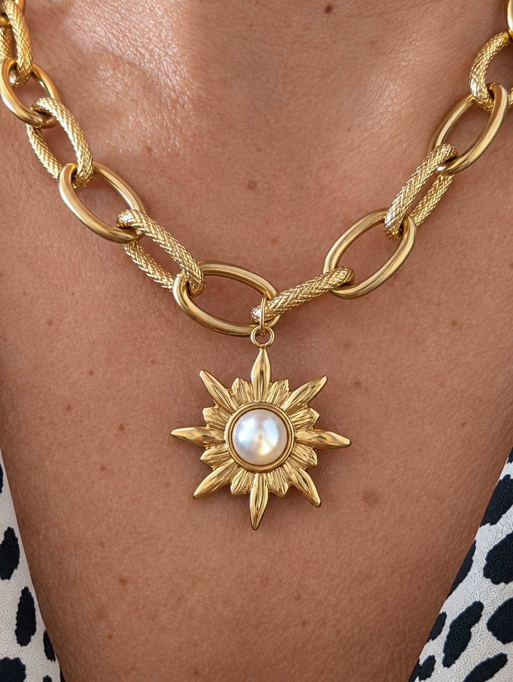 Collier Etoile nacrée